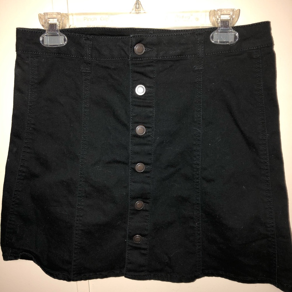black skirt